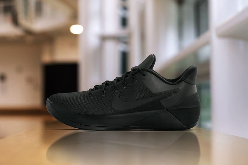 Kyrie 3 triple on sale black