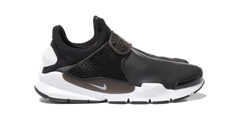 Nike sock cheap dart black white