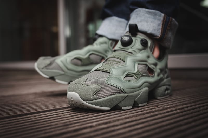 Reebok pump deals fury green