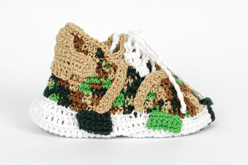 Knitted yeezy hot sale baby shoes