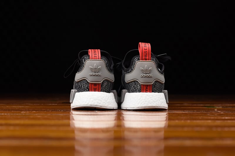 Adidas nmd r1 hot sale black glitch