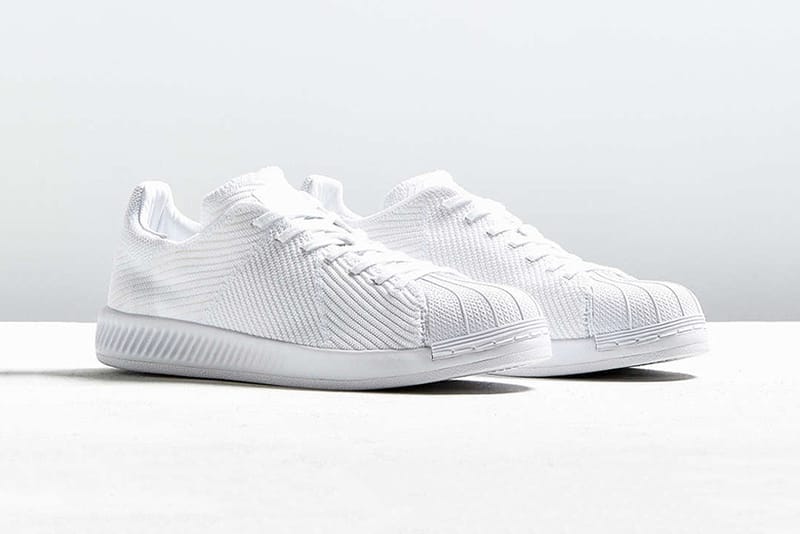 Adidas superstar 2025 bounce white