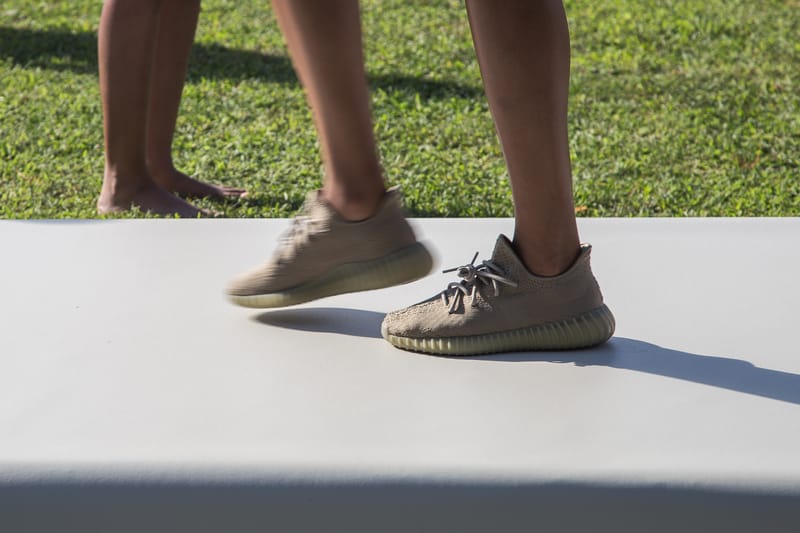 Adidas yeezy boost outlet 350 moonrock on feet