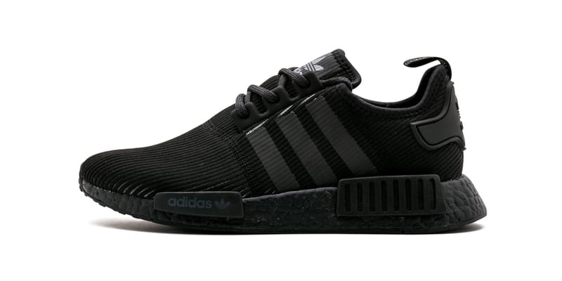 All black sale nmds