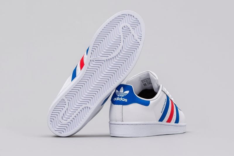 Adidas originals outlet superstar white/blue/red