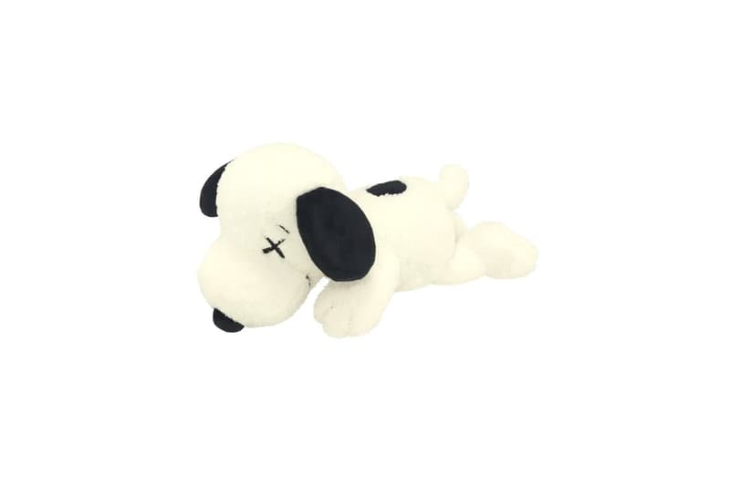 kaws x peanuts toy