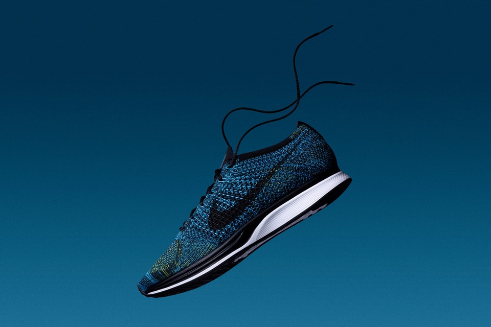 Nike Flyknit Racer Blue