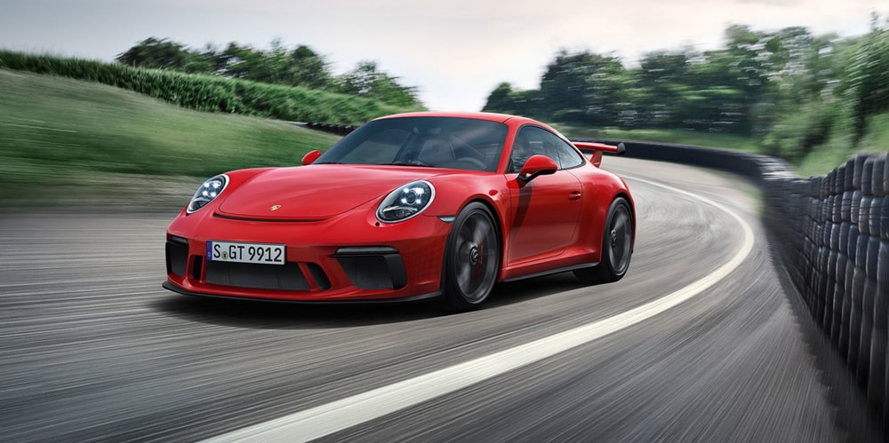 Porsche представляет новейший гоночный спортивный автомобиль — 911 GT3 2018 года