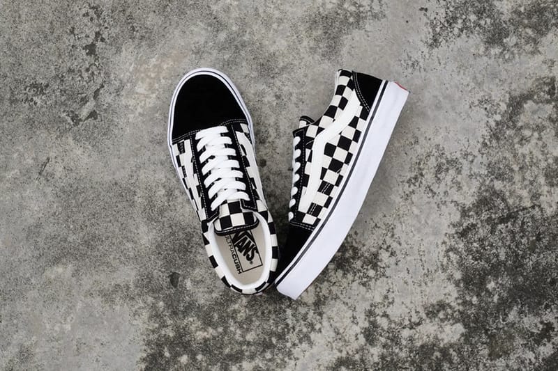 Checkered on sale line vans