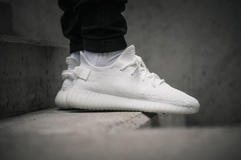 Yeezy cream white sales on feet