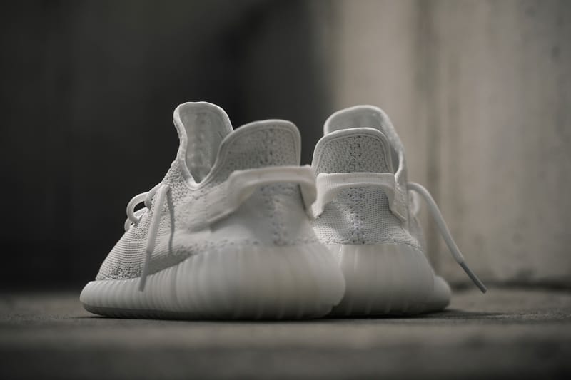 Yeezy hot sale boost 250v2