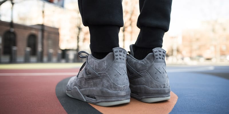 Kaws jordans online