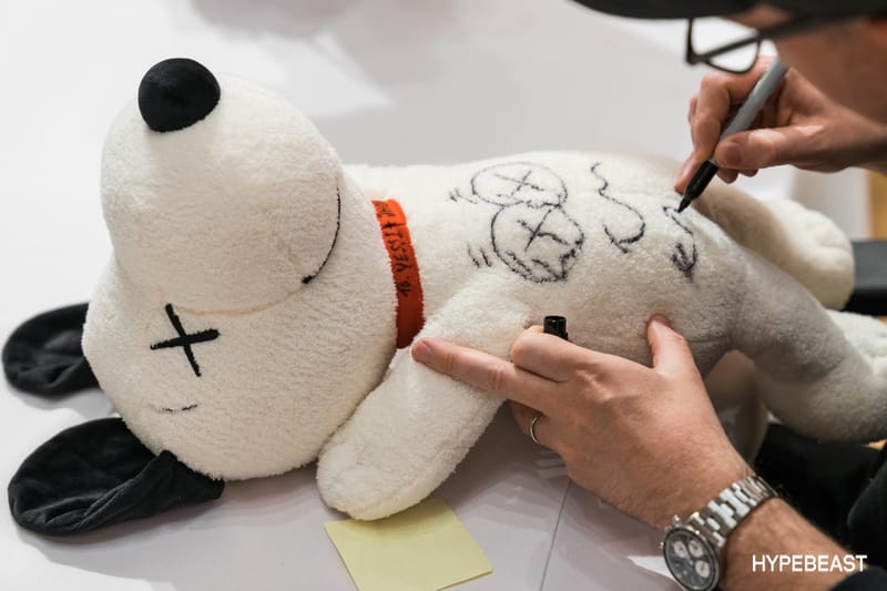 Snoopy x store kaws plush toy