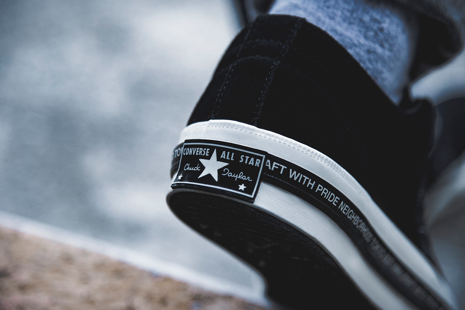 black vans converse