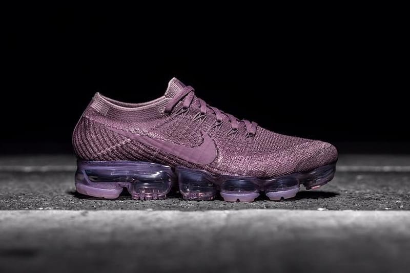 Vapormax store purple nike