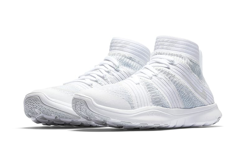 Nike free on sale train virtue white