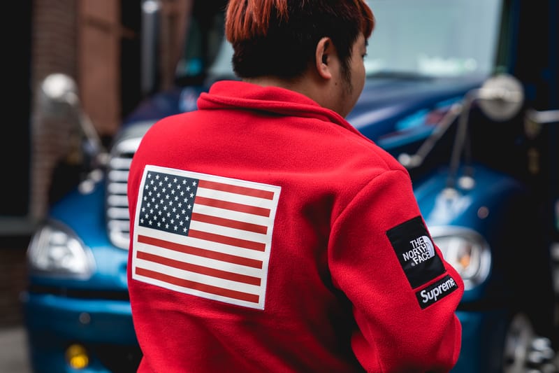 Supreme sale tnf flag