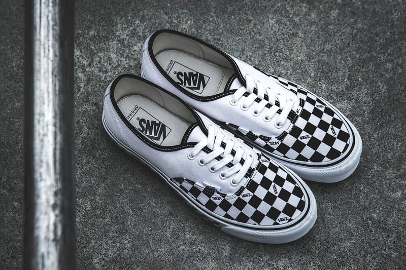 Checkerboard vans clearance 2017