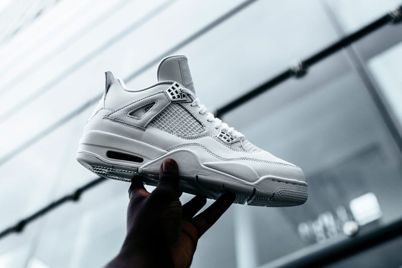 Jordan 4 hot sale triple white