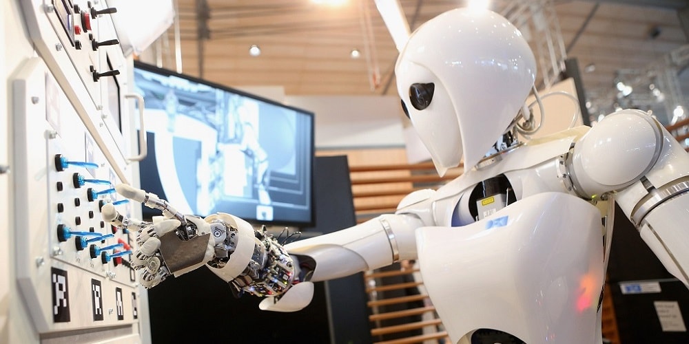 Илон Маск хочет, чтобы роботы учились, как люди, с помощью OpenAI