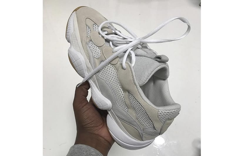 Yeezy season cheap 6 sneaker