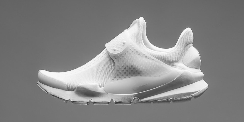 nike sock dart triple white