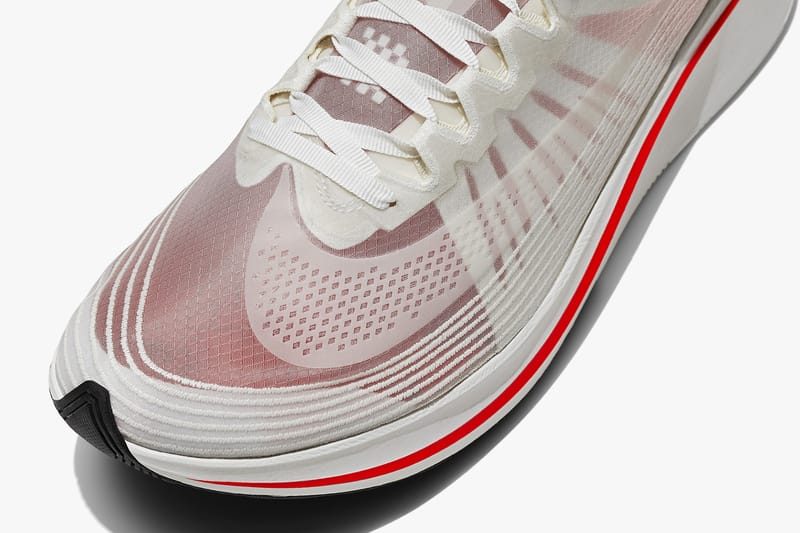 Nike zoom fly sales sp carbon plate