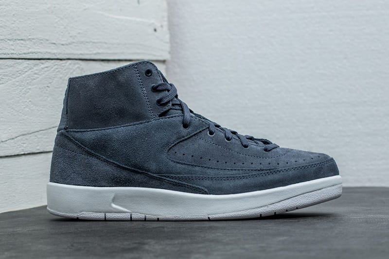 Jordan 2 decon thunder blue online