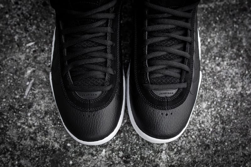 Jordan jumpman cheap black and white