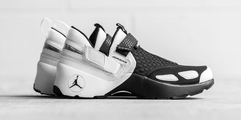 Air jordan clearance trunner