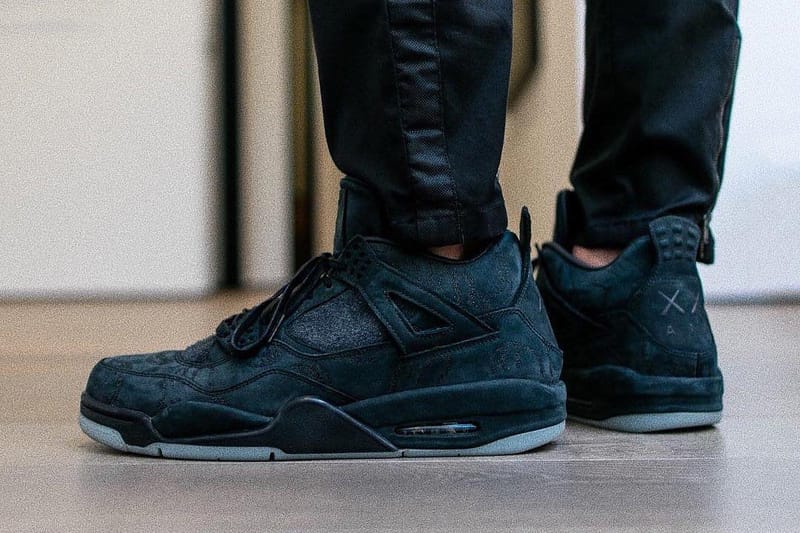 Kaws jordan store 4 black