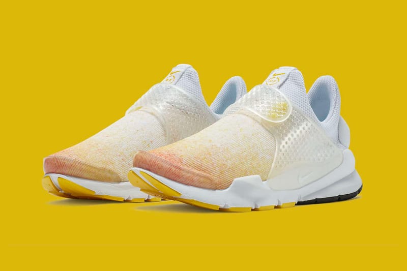 Nike sock dart on sale clearance