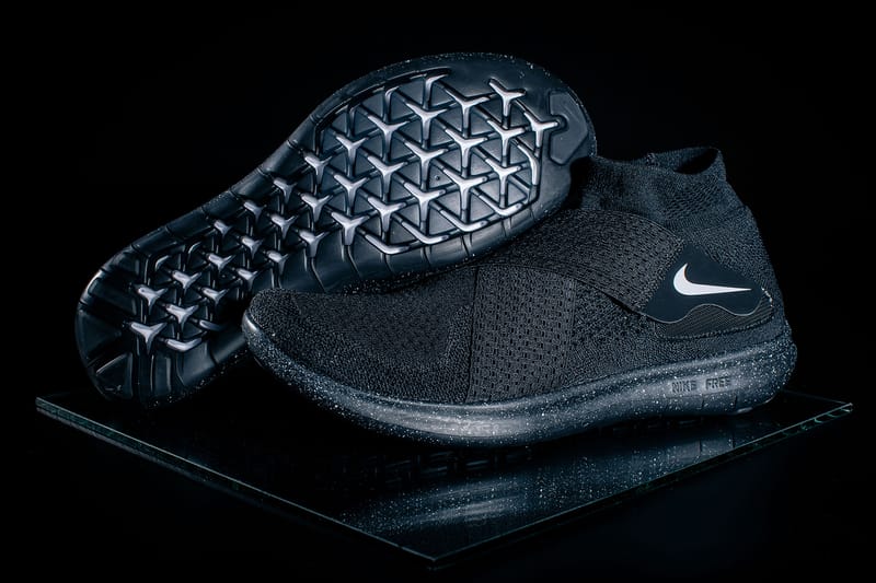 Nike free rn hotsell flyknit 2017 triple black