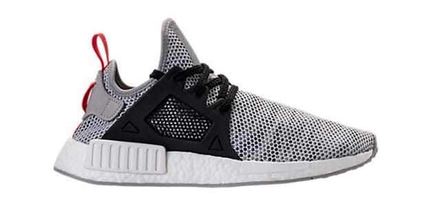 Adidas nmd xr1 nere strisce sales oro