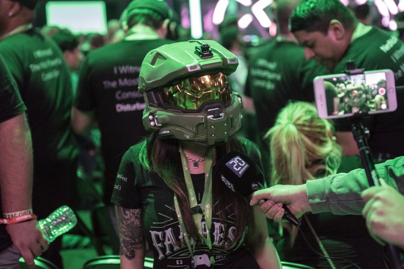 Microsoft Xbox One X E3 2017 Briefing Hypebeast Microsoft Xbox One X E3 2017 Briefing Hypebeast