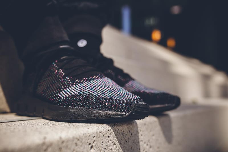 Adidas originals swift run hotsell primeknit grey