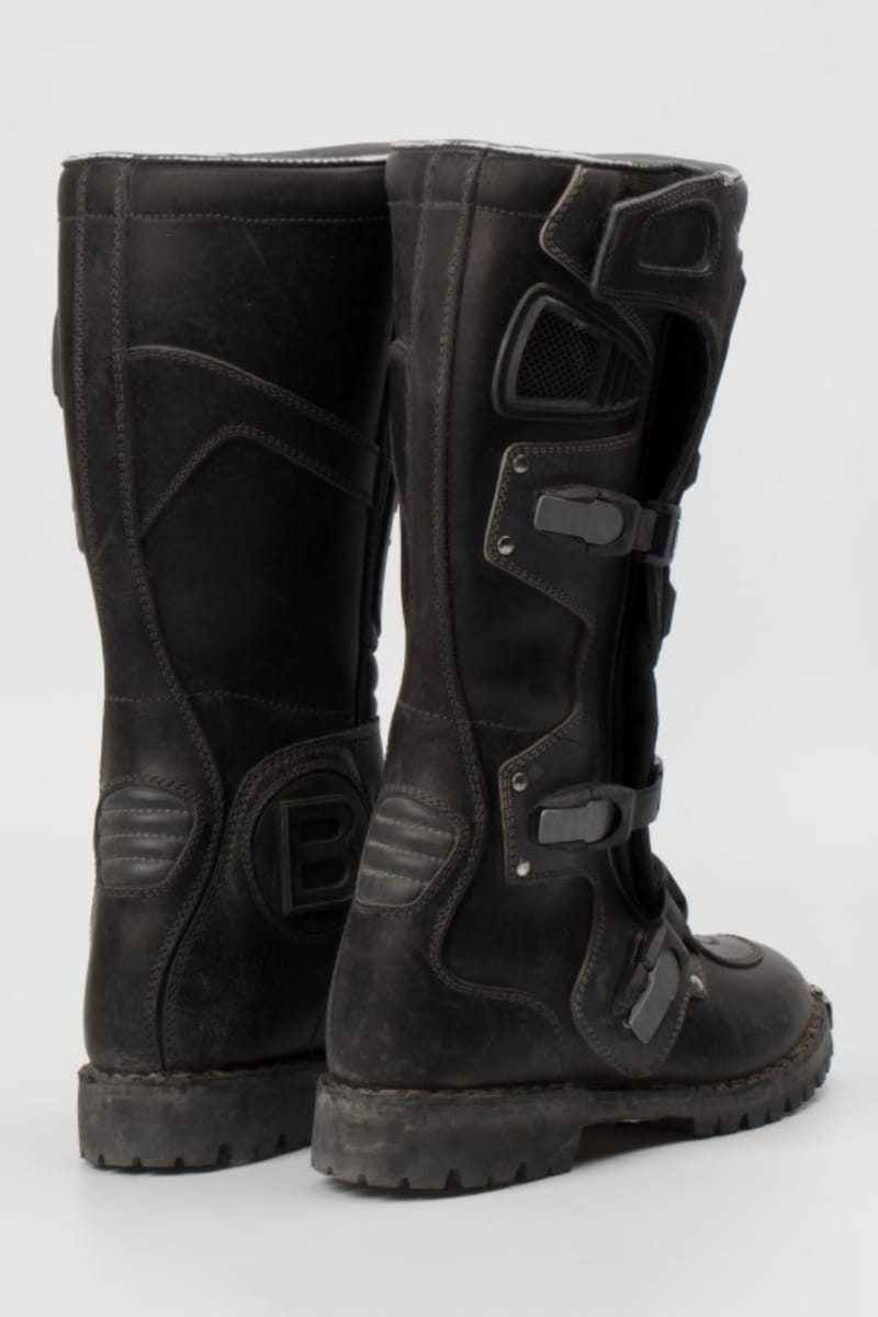 Balenciaga best sale motocross boots