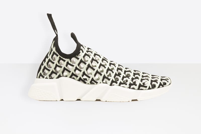 Balenciaga speed trainer discount look