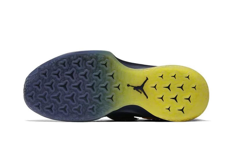 jordan university of michigan football trainer 2 flyknit training shoes