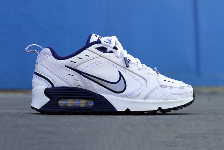 Nike air clearance monarch blue