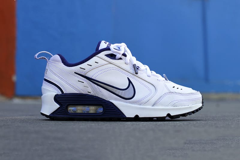 Nike air monarch clearance ii