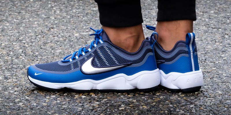 Nike spiridon shop blue and white