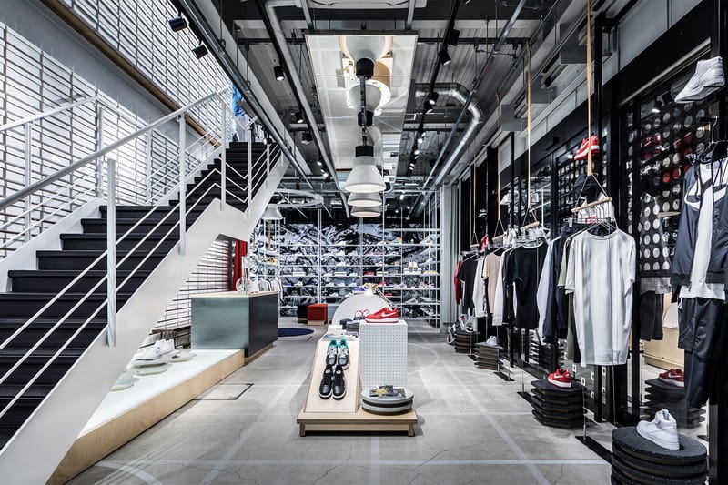 Nike hotsell store tokyo