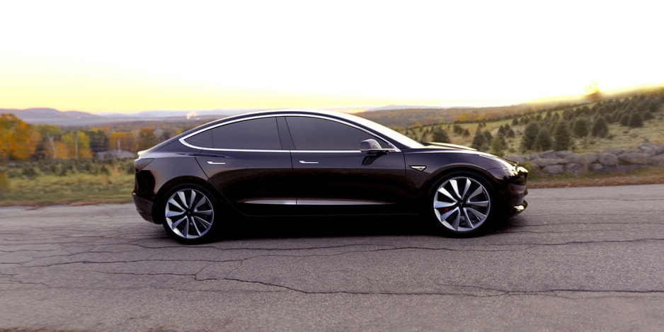 Первый парк более дешевой модели Tesla Model 3 будет готов к концу июля