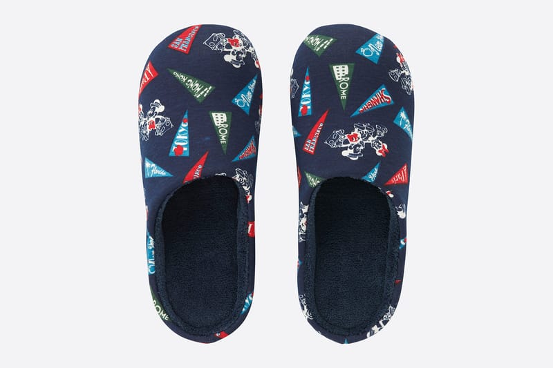 Uniqlo disney online slippers