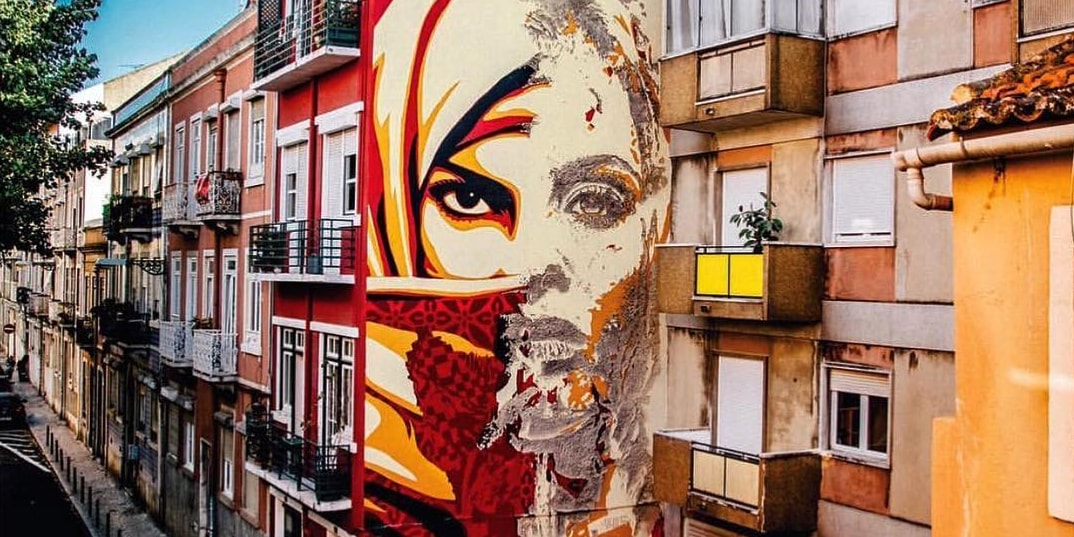 Vhils и Obey Giant совместно создают потрясающую новую фреску в Лиссабоне