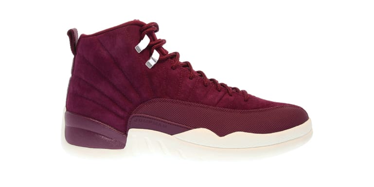 Maroon 2025 retro 12