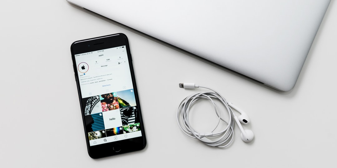 Apple наконец-то появилась в Instagram с коллекцией фотоальбомов