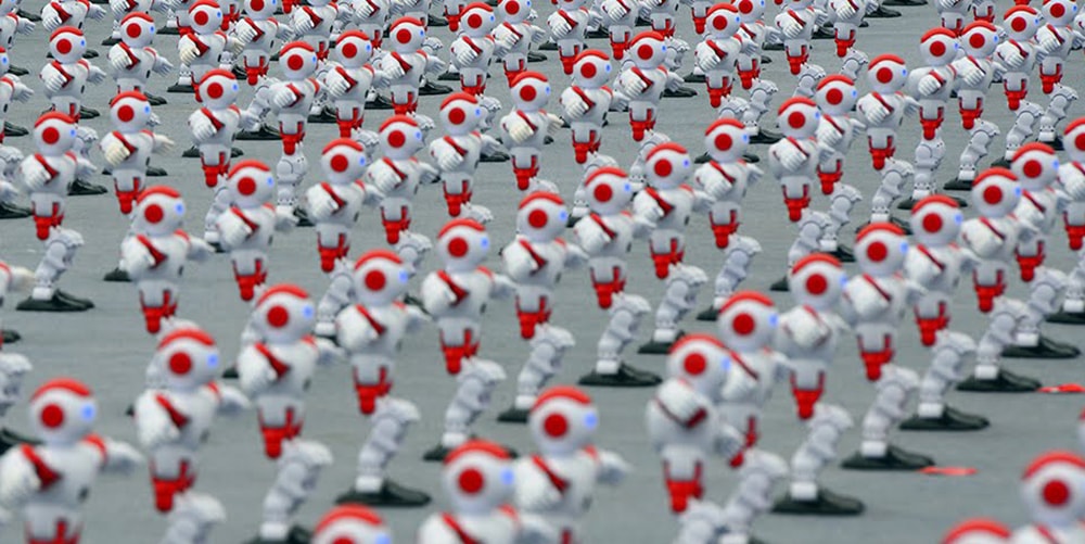 Посмотрите, как 1069 танцующих роботов побили мировой рекорд