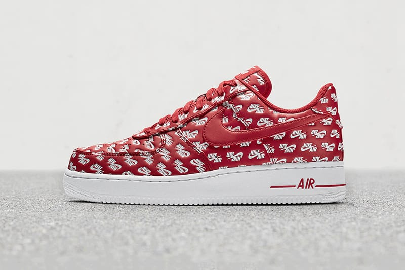 Nike air force sales red logo